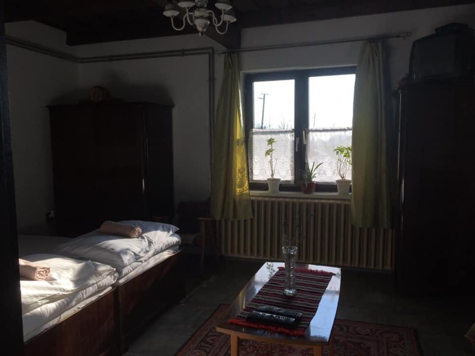Oncsa Vendeghaz Hotel Gyöngyös Екстериор снимка