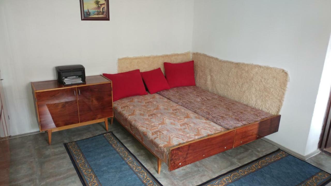 Oncsa Vendeghaz Hotel Gyöngyös Екстериор снимка