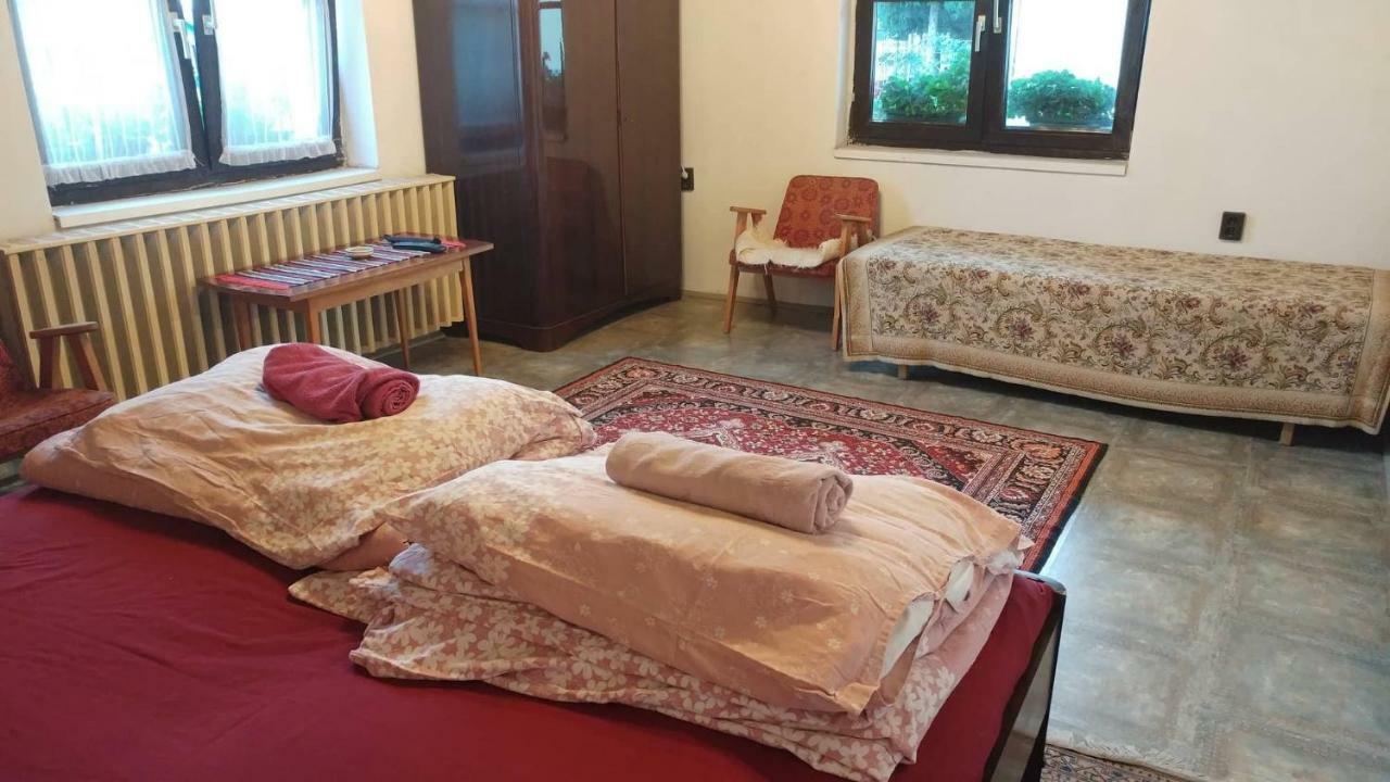 Oncsa Vendeghaz Hotel Gyöngyös Екстериор снимка