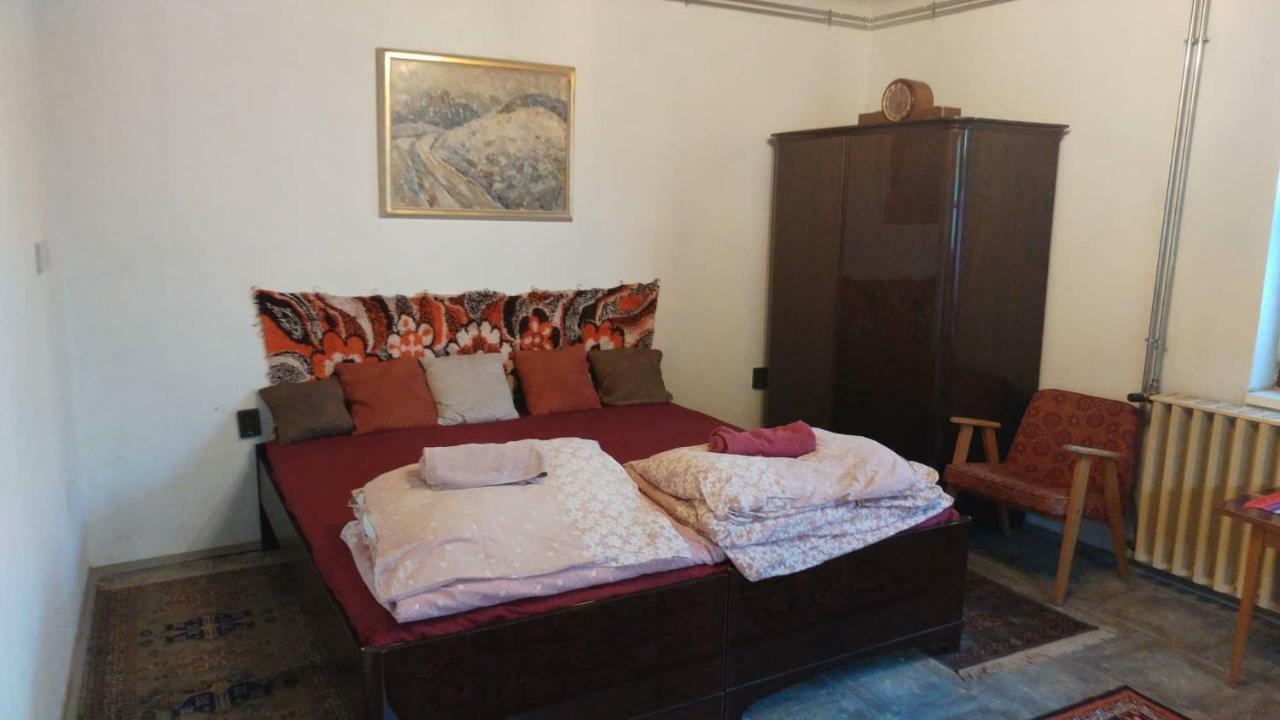 Oncsa Vendeghaz Hotel Gyöngyös Екстериор снимка
